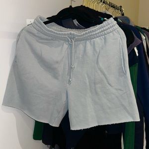 TNA boyfriend fit 6” sweat shorts